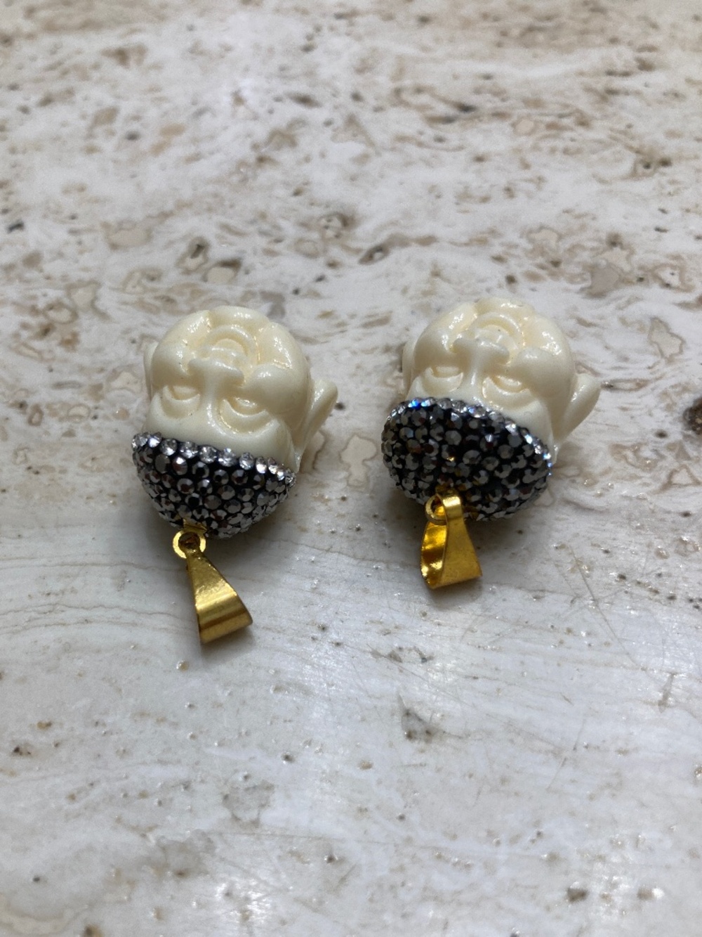 Cream Buddha with Rhinestone Charm - Picture 4 of 5